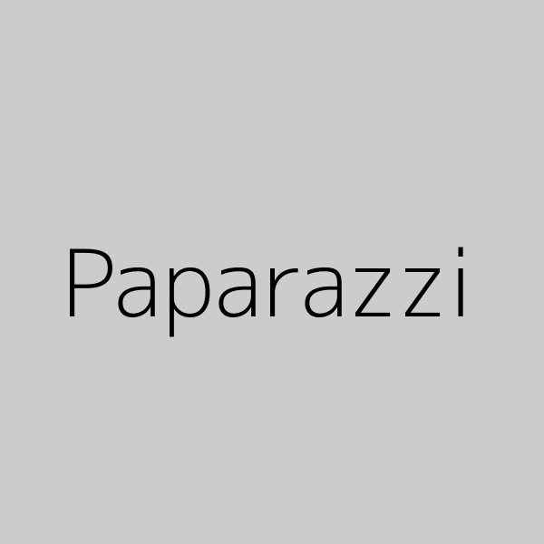 600x600&text=Paparazzi